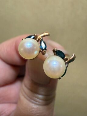 WLC 14kt Genuine Pearl/Opal Earrings
